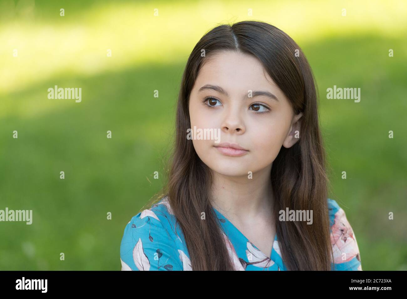 Soin De La Peau D Ete Petit Enfant En Plein Air L Ete Un Look Esthetique Pour Un Petit Modele De Soin De La Peau Produits De Soin Et Cosmetiques Surs Soins Et Soins