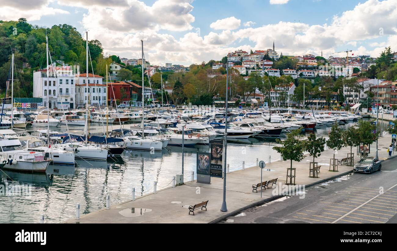 istanbul, Turquie - octobre 2018 : Istinye crique et parc de bateaux marina, istanbul, Turquie Banque D'Images