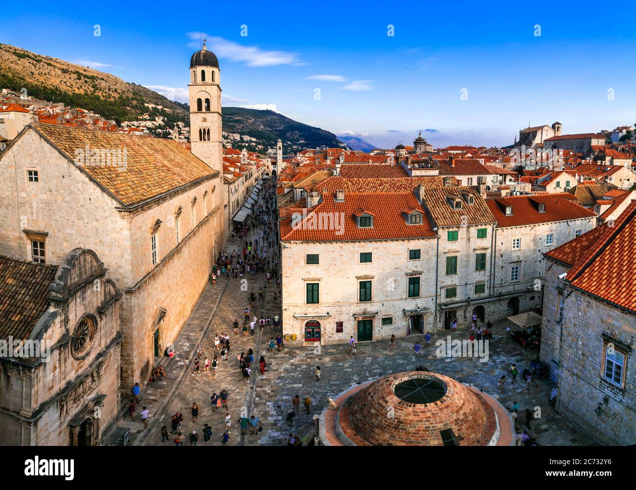 Croatie voyage. Dubrovnik. Vue depuis les remparts de la ville dans le centre historique de la vieille ville. 18.09.2019 Banque D'Images