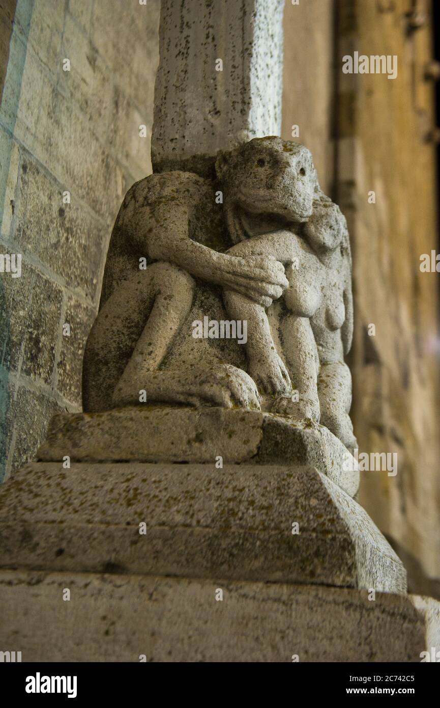 Italie, Basilicate, Acerenza, la cathédrale d'Acerenza, dédiée à Santa Maria Assunta et San Canio Bishop dans le style roman-gothique de la 13ème annonce de chenturie. Banque D'Images