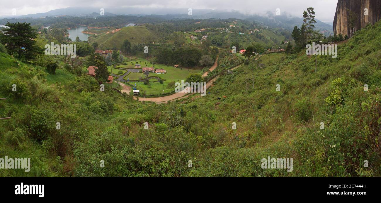 Village Piedra El Penol près de Guatape en Colombie Banque D'Images