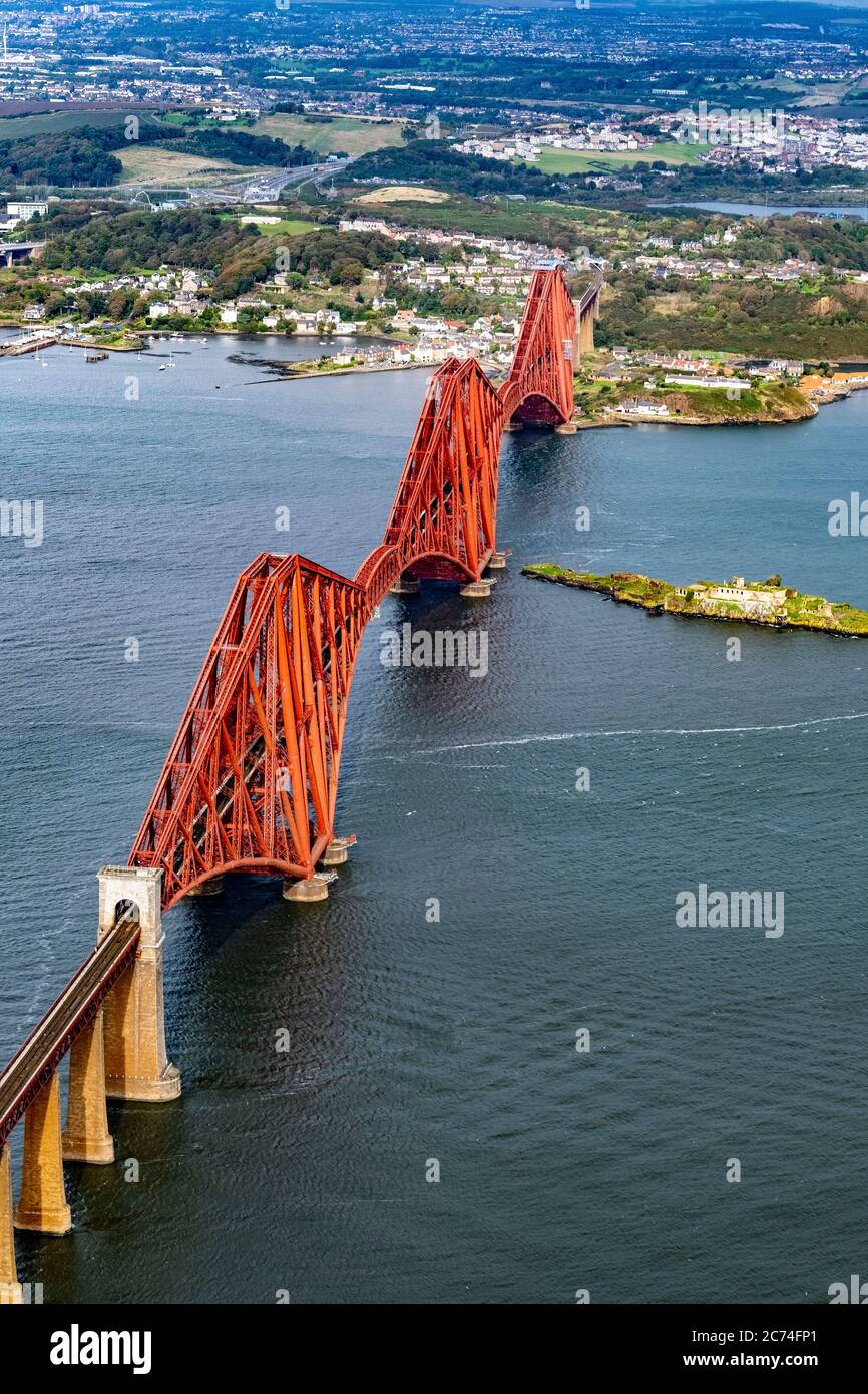 Vue aérienne de Forth Bridge Banque D'Images