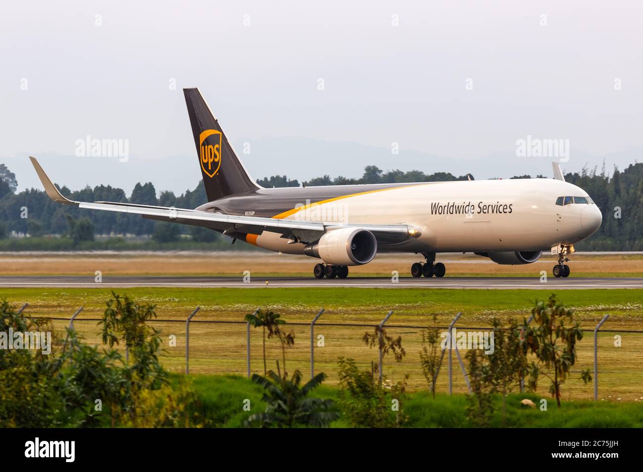 Bogota, Colombie - 30 janvier 2019 : UPS United Parcel Service 767-300F avion à l'aéroport de Bogota (BOG) en Colombie. Boeing est un avion américain m Banque D'Images