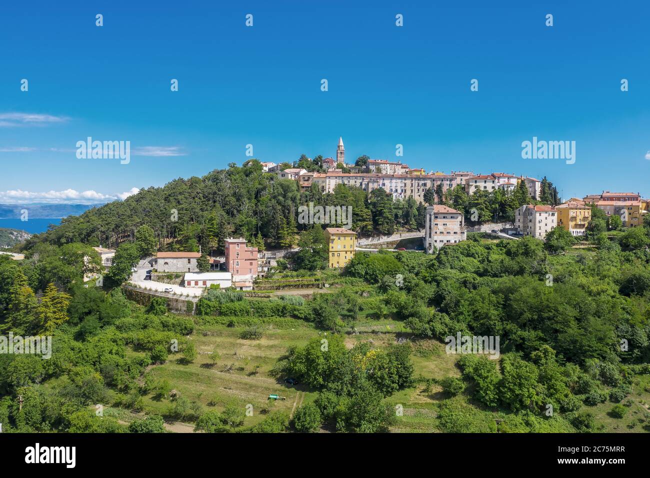 Une vue aérienne de la vieille ville de Labin, Istrie, Croatie Banque D'Images
