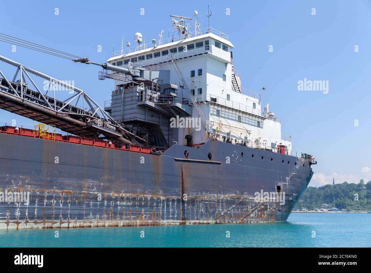 Navire-vraquier des Grands Lacs Algoma Enterprise chargement avec du sel à la mine de sel de Goderich Sifto, sur le lac Huron Goderich Ontario Canada Banque D'Images