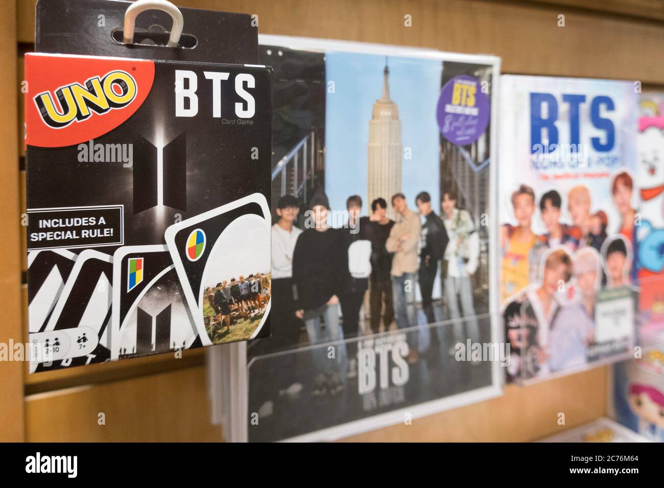 Collection K-Pop Korean Boy Band en solde, New York Banque D'Images