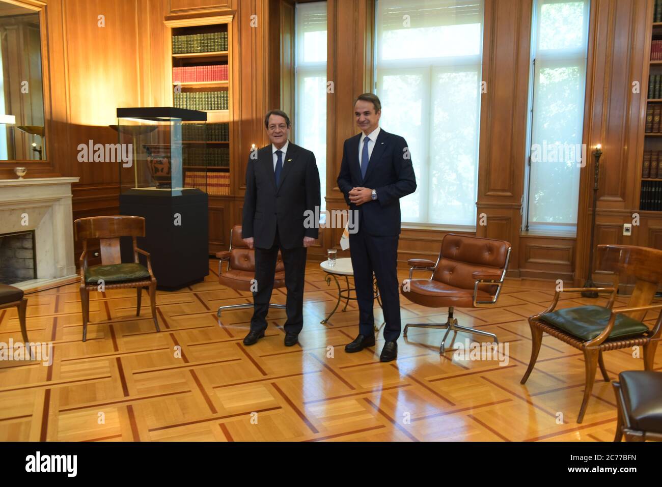 Athènes, Grèce. 14 juillet 2020. Nicos Anastasiades Président de la République de Chypre (à gauche) et le Premier ministre grec Kyriakos Mitsotakis (à droite), au cours de leur réunion. (Photo par Dimitrios Karvountzis/Pacific Press) crédit: Pacific Press Agency/Alay Live News Banque D'Images