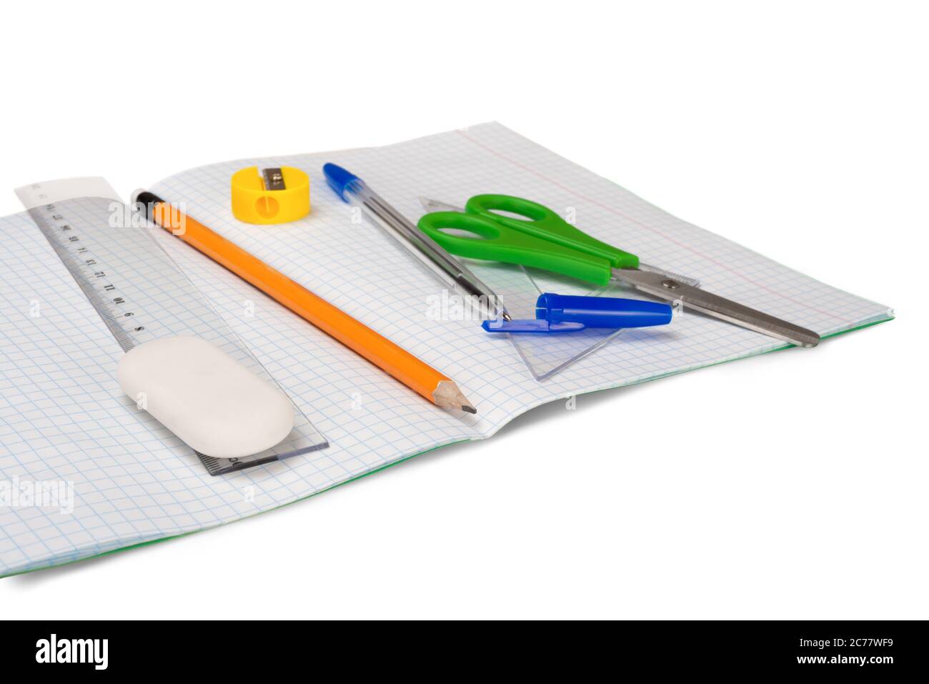 Papeterie Scolaire Comme Cahier A Carreaux Ciseaux Crayon Avec Gomme Stylo Avec Capuchon Regle Gomme Et Taille Crayon Isole Sur Fond Blanc Photo Stock Alamy Papeterie Scolaire Comme Cahier A Carreaux Ciseaux Crayon Avec Gomme Stylo Avec Capuchon Regle Gomme Et Taille Crayon Isole Sur Fond Blanc Photo Stock Alamy