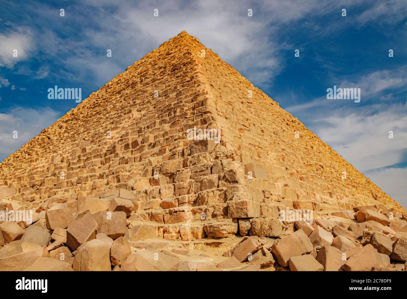 Ancienne Pyramide de Mycerinus, Menkaur à Gizeh, Égypte. Banque D'Images