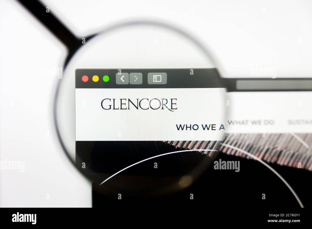 Los Angeles, Californie, Etats-Unis - 10 mars 2019 : Editorial illustratif, site Internet de Glencore International. Logo Glencore International visible sur Banque D'Images