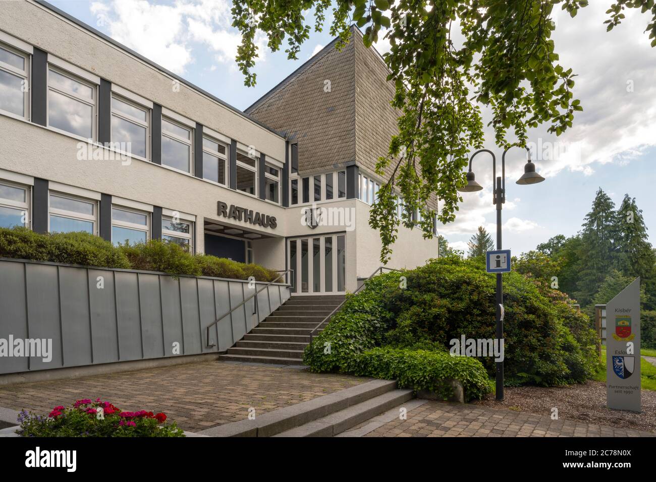 Deutschland, Nordrhein-Westfalen, Hochsauerlandkreis, Eslohe, Rathaus Banque D'Images