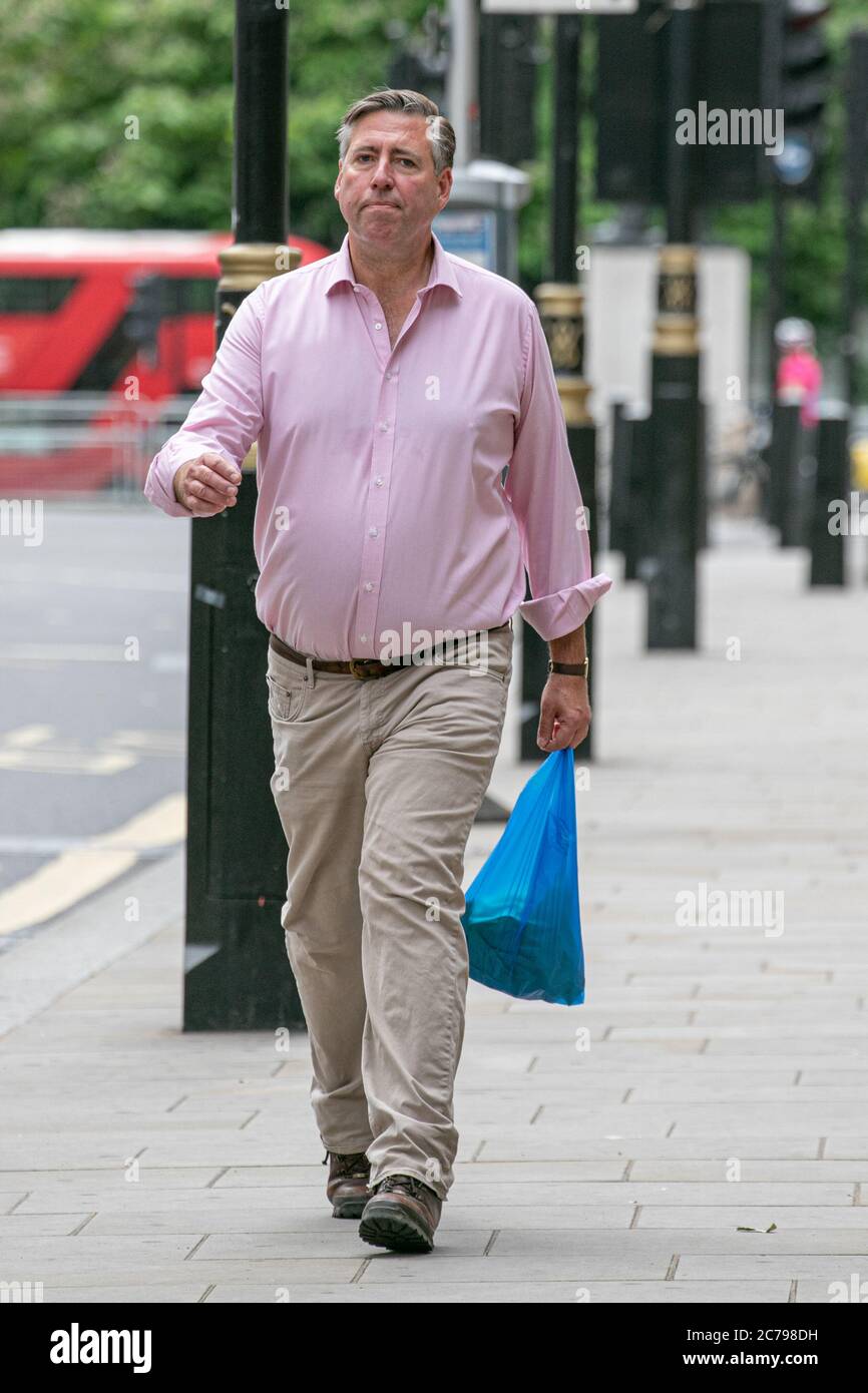 WESTMINSTER LONDRES, ROYAUME-UNI. 15 juillet 2020. Sir Graham Brady, président du Comité 1922 et député d'Altrincham et de sale West, vu à Whitehall. Crédit : amer ghazzal/Alay Live News Banque D'Images