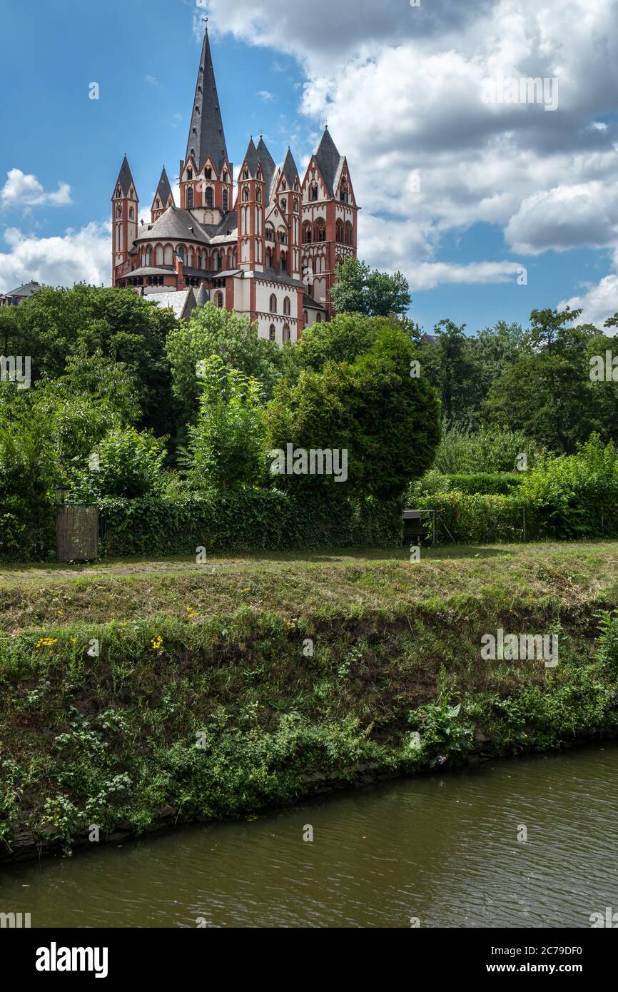 Saint George's Cathedral (Limbourgeois Dom) en Limburg an der Lahn, Allemagne Banque D'Images