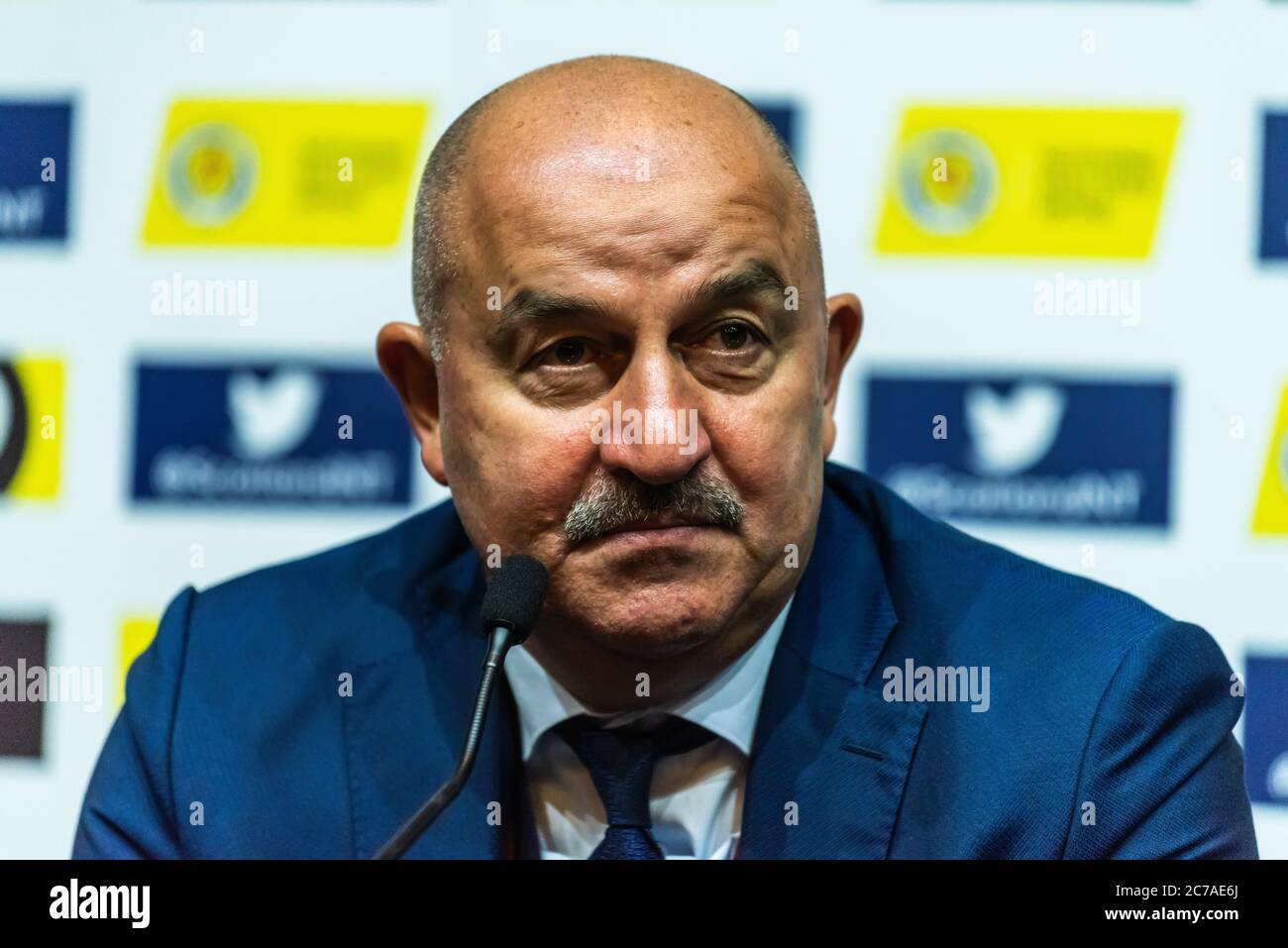 Glasgow, Écosse, Royaume-Uni – 6 septembre 2019. Stanislav Cherchesov, entraîneur de l'équipe nationale russe de football, lors d'une conférence de presse après l'UEFA E. Banque D'Images