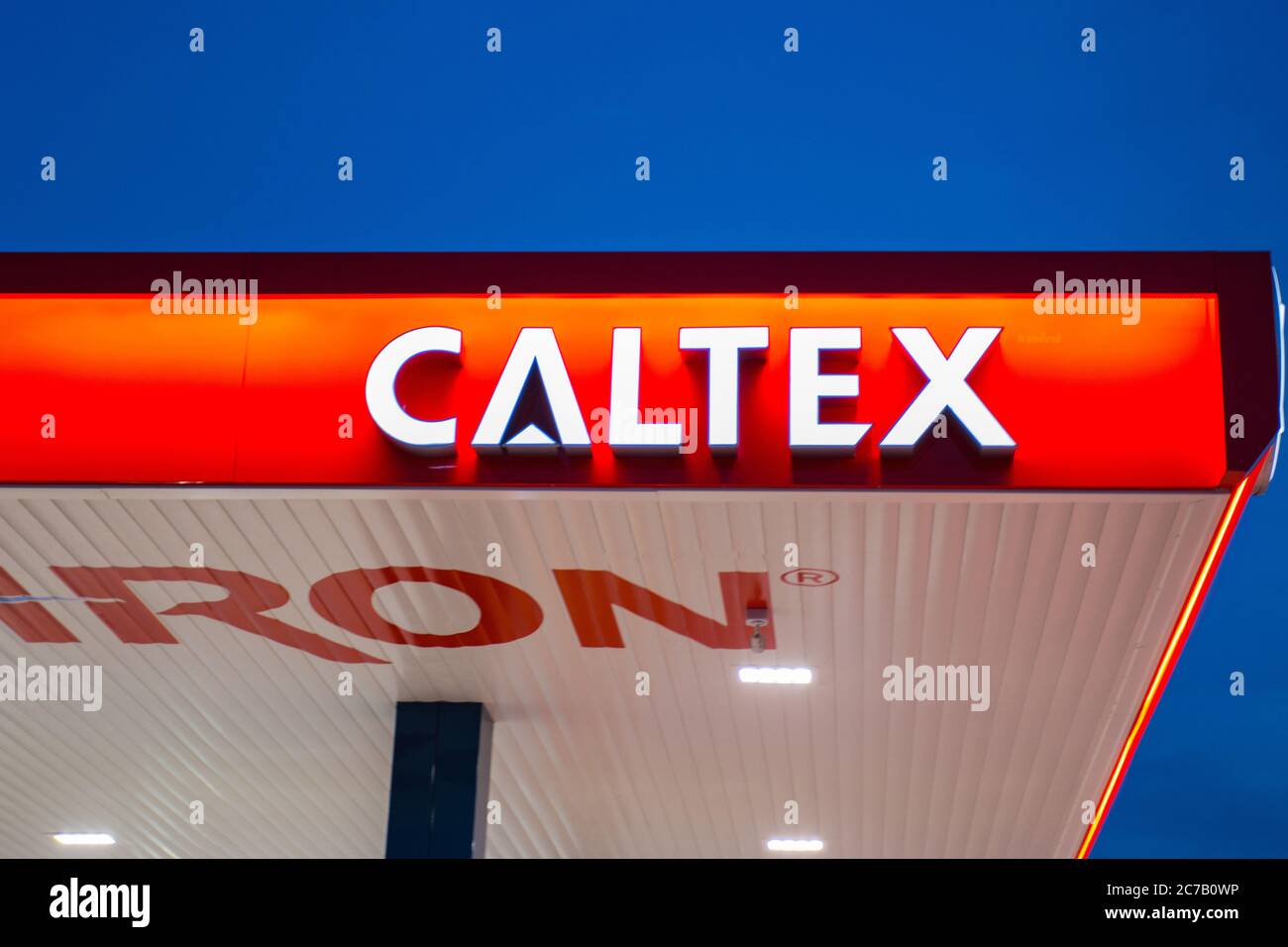 BANGKOK THAÏLANDE :- 15 JUILLET 2020 : LOGO CALTEX STATION PÉTROLIÈRE, stations-service ravitaillement service pour voitures prêt à servir 24 heures Banque D'Images