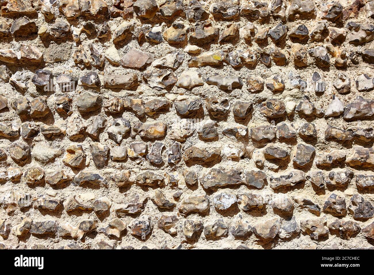 Murs de pierre et de brique dans la ville anglaise de la cathédrale médiévale de Canterbury à Kent, Angleterre, Royaume-Uni Banque D'Images