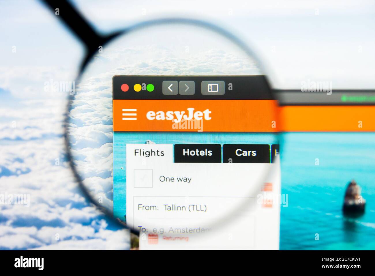 Los Angeles, Californie, Etats-Unis - 21 mars 2019 : éditorial illustratif de la page d'accueil du site web d'easyJet. Logo easyJet visible sur l'écran. Banque D'Images