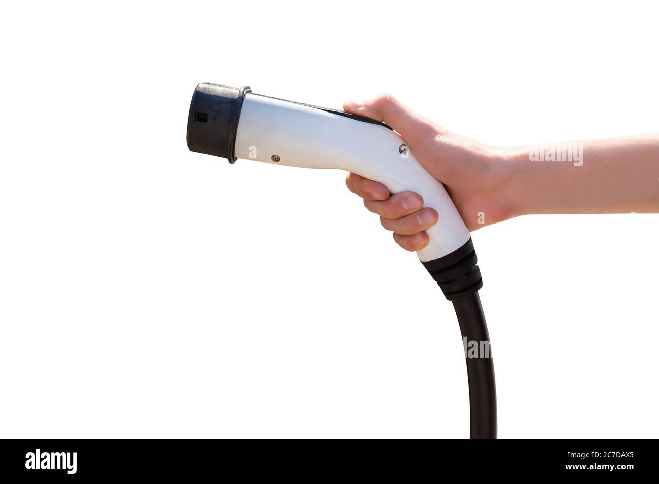 Main avec chargeur pour voiture électrique isolée sur fond blanc Banque D'Images