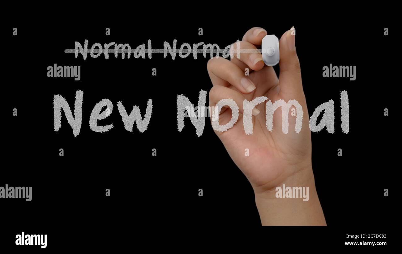 Nouveau texte de concept normal écrit à la main sur tableau de craie Banque D'Images