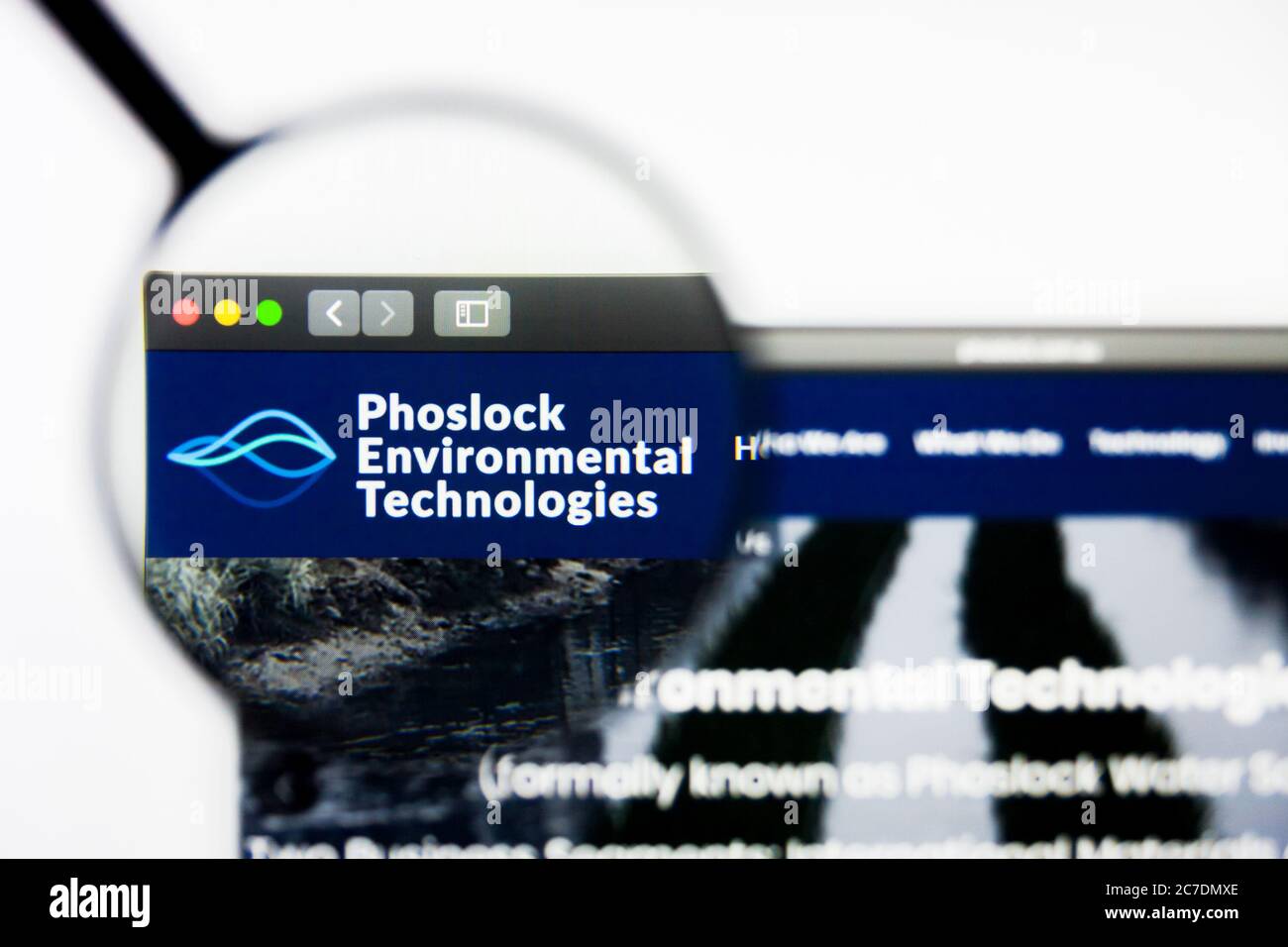 San Francisco, Californie, Etats-Unis - 8 avril 2019 : éditorial illustratif de la page d'accueil du site Web de Phoslock Water Solutions. Logo Phoslock Water Solutions Banque D'Images