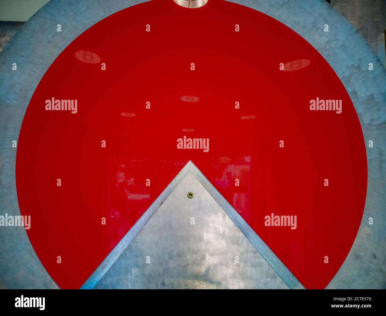 Plan horizontal d'un cercle rouge ressemblant à une tarte graphique - parfait pour un arrière-plan époustouflant Banque D'Images