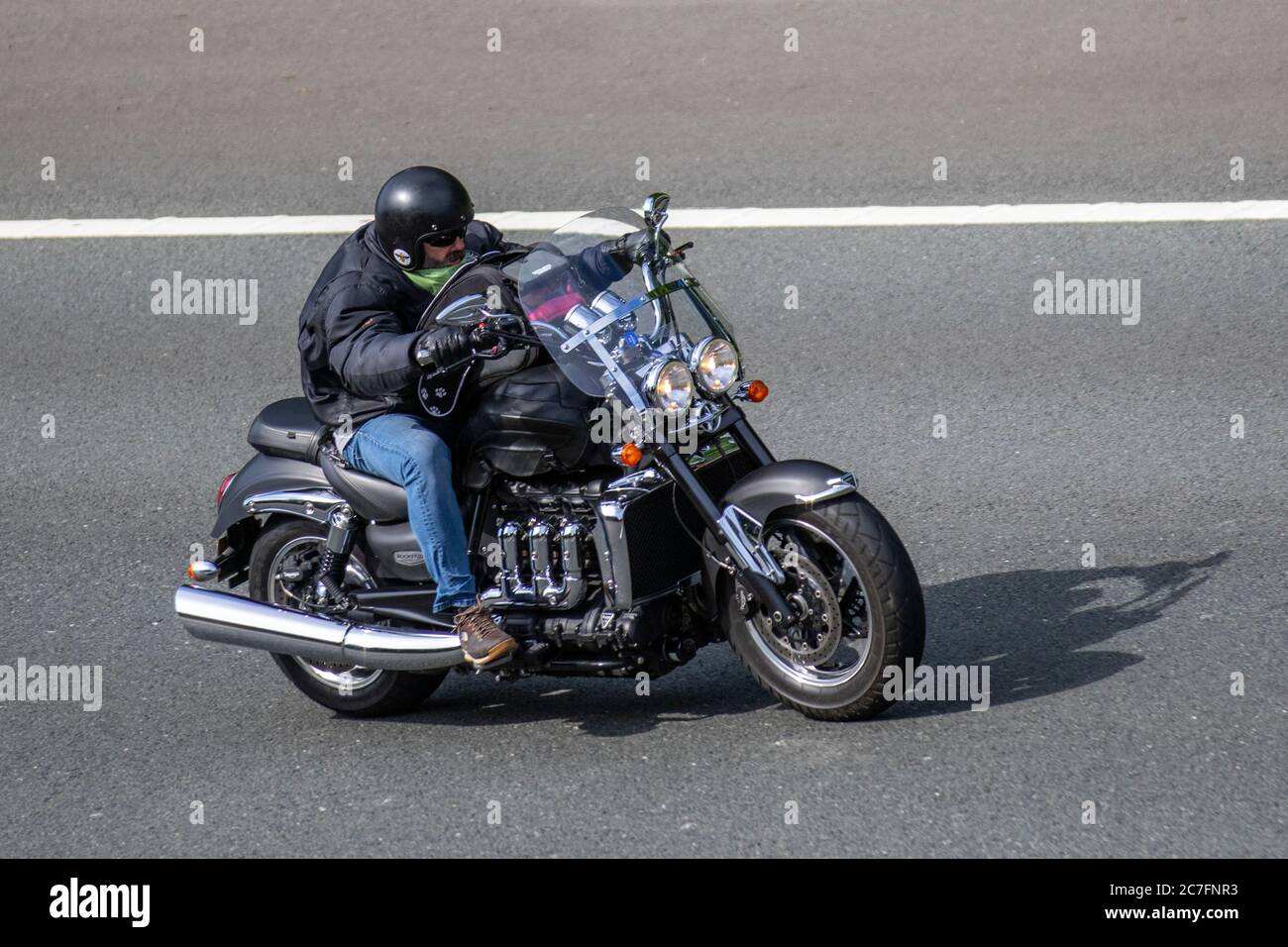 Triumph Rocket III ; pilote de moto ; transport à deux roues, motos, véhicule, routes, motos, cyclistes motorisés à Chorley, Banque D'Images