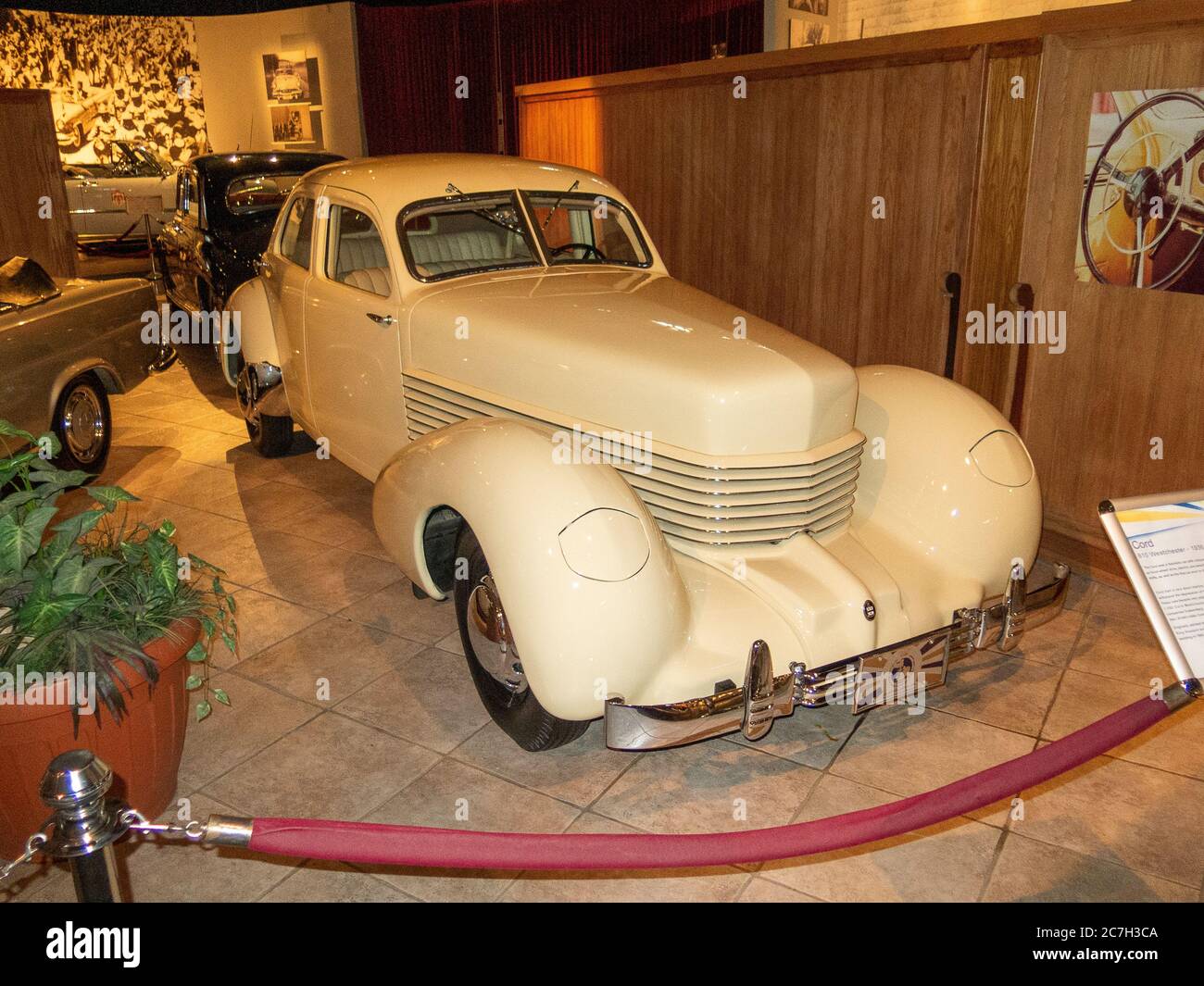 Cordon 810 Westchester 1936. Le musée de l'automobile royale Banque D'Images