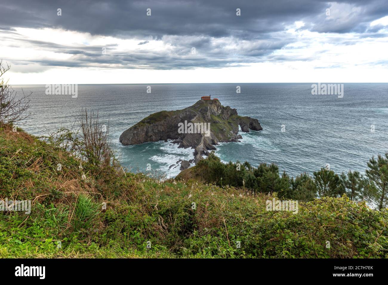 Europe, Espagne, pays Basque, Vizcaya, Golfe de Gascogne, Costa Vasca, vue sur Gaztelugatxe Banque D'Images