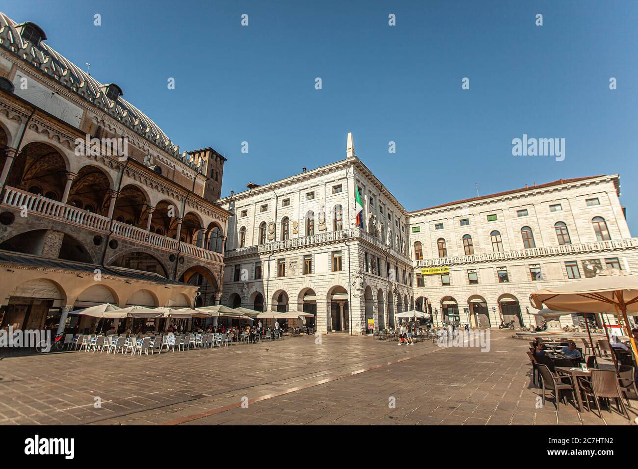 Piazza dei Signori à Padoue en Italie, l'un des lieux les plus célèbres ...