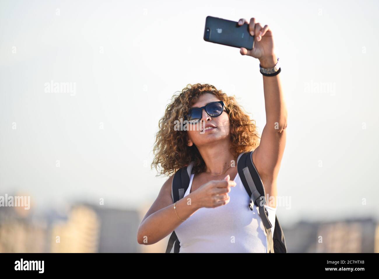 Tourisme prenant un selfie à Erevan Cascade, Arménie Banque D'Images
