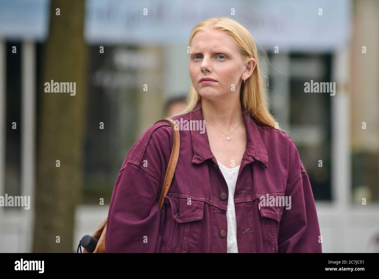 Femme norvégienne à Lille Lungegrdsvannet, Bergen, Norvège Banque D'Images Femme norvégienne à Lille Lungegrdsvannet, Bergen, Norvège Banque D'Images