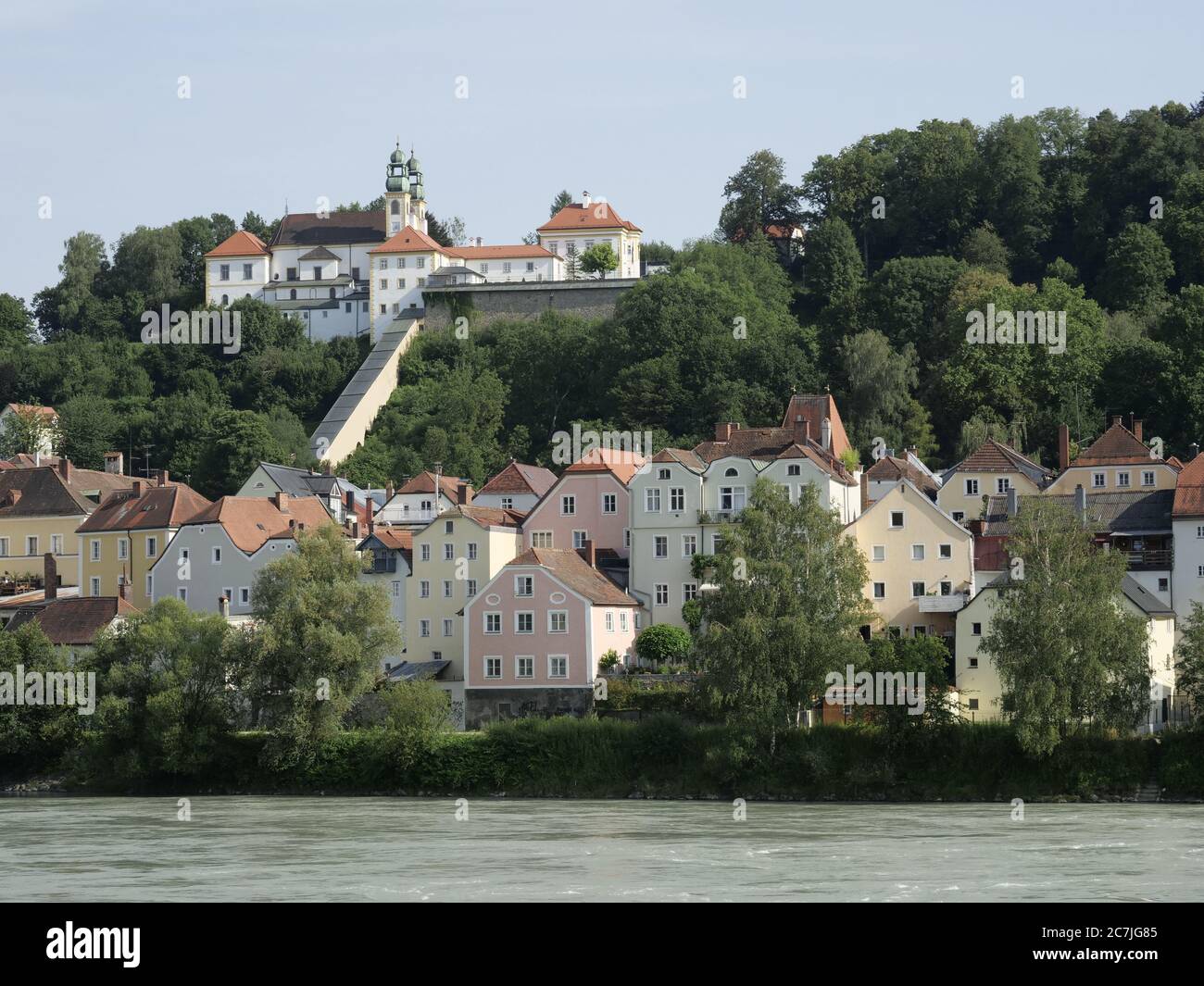 Vue sur Innstadt avec Mariahilf, Passau, Bavière, Allemagne Banque D'Images