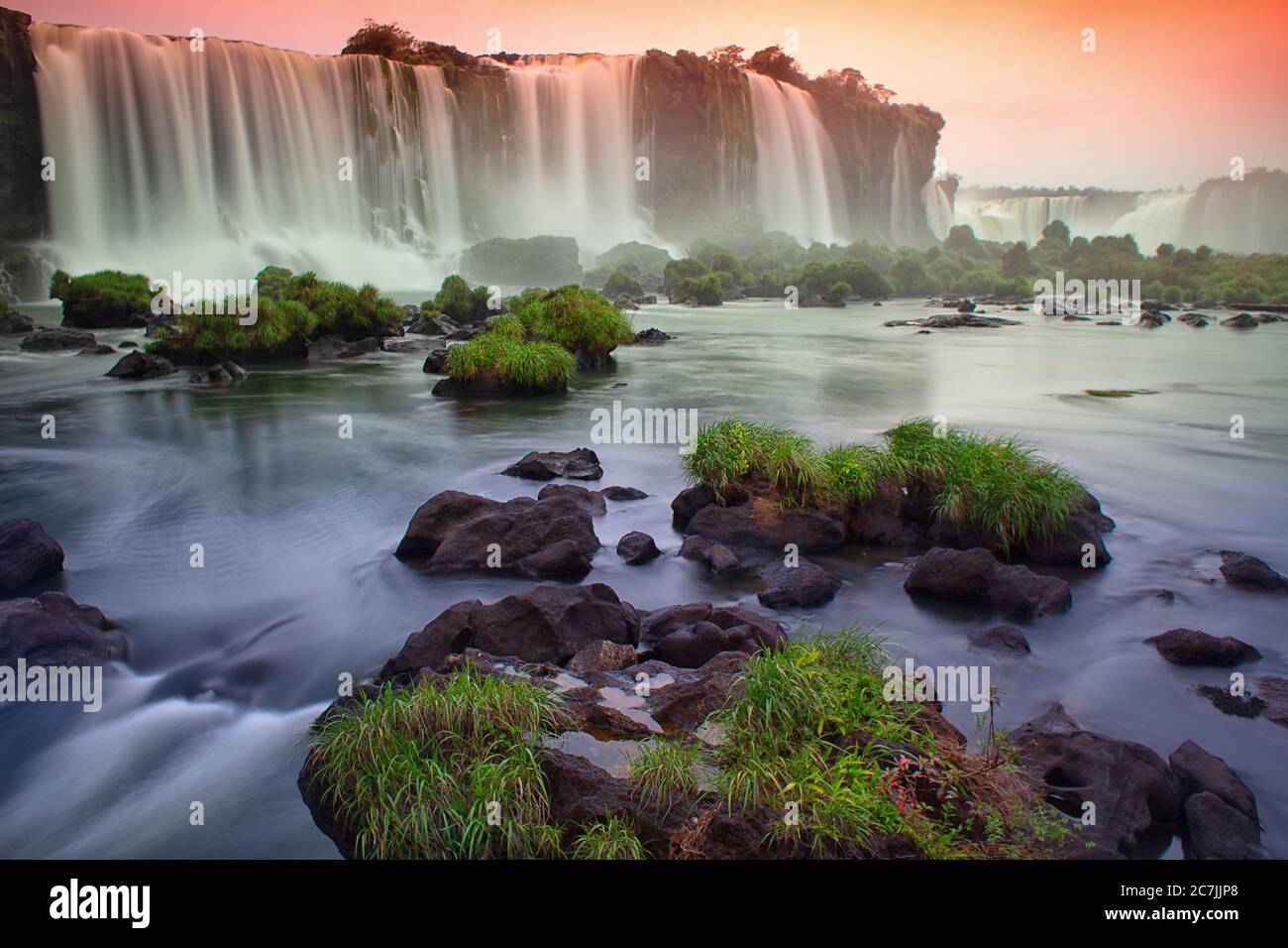 br-sil-parana-parc-national-des-chutes-d-iguazu-cataratas-do-iguacu