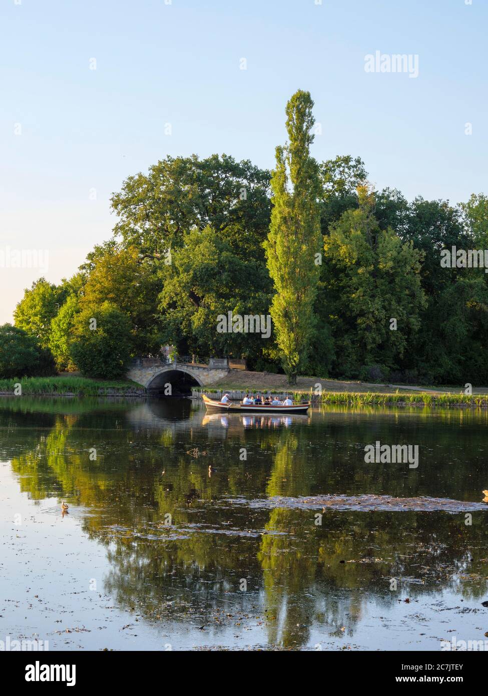 Parc Wörlitzer, Kahn, Garden Kingdom of Dessau-Wörlitz, patrimoine mondial de l'UNESCO, Saxe-Anhalt, Allemagne Banque D'Images