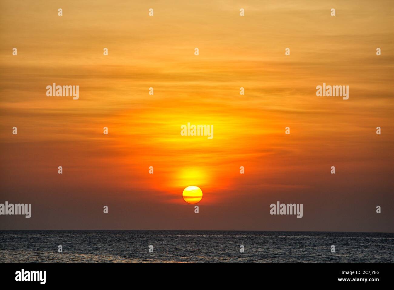 Coucher de soleil sur l'océan Indien, île de Zanzibar Banque D'Images