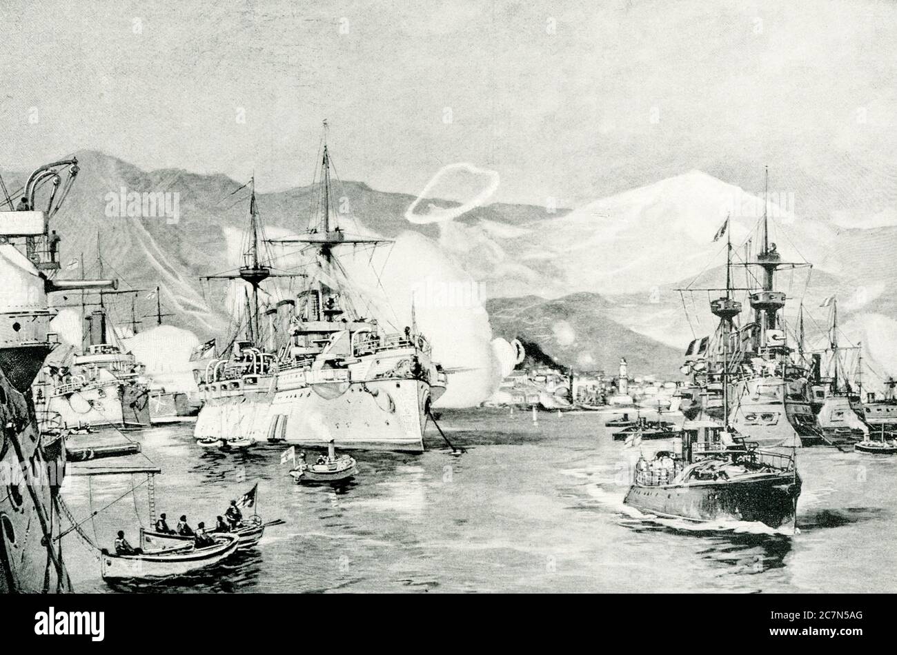 Bombardement de Canea par les puissances combinées. En 1896, les Grecs et les Turcs se querellèrent sur l'île de Crète; et les grandes puissances de l'Europe s'inquèrent pour préserver la paix. Les insurgés de Canea ont refusé d'évacuer la ville, de sorte que les navires de guerre l'ont bombardée le 21 février 1897. C'était plutôt grotesque, tous ces grands navires tirant sur une petite ville ; mais ils ont pris soin de le blesser le moins possible, ils ont seulement voulu convaincre les insurgés qu'ils étaient unis et sincères. C'est l'impératrice Augusta au centre, l'un des navires de guerre les plus lourds d'Allemagne. Il y a un navire anglais avec son b Banque D'Images