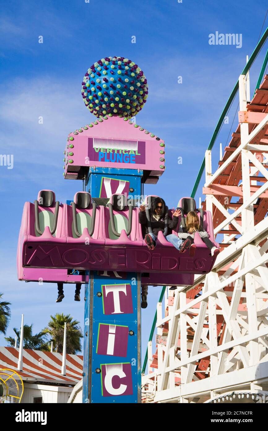 Promenade de divertissement à Belmont Park, Mission Beach, San Diego,  Californie, États-Unis Photo Stock - Alamy