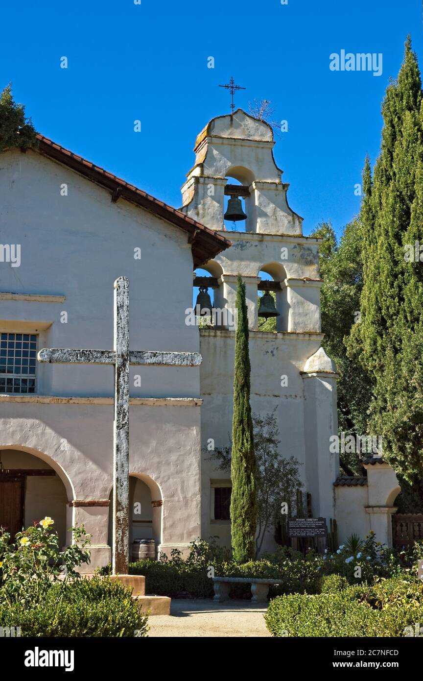 Mission San Juan Bautista, une mission espagnole, fondée en 1797 par Fermín Lasuén de l'ordre catholique franciscain. La mission a un musée et des jardins. Banque D'Images