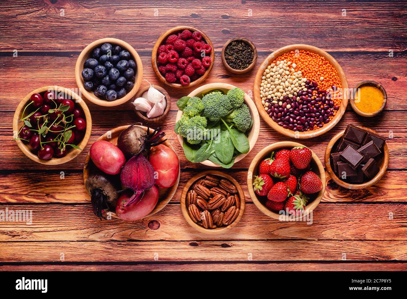 Aliments sains riches en antioxydants, vue du dessus. Banque D'Images