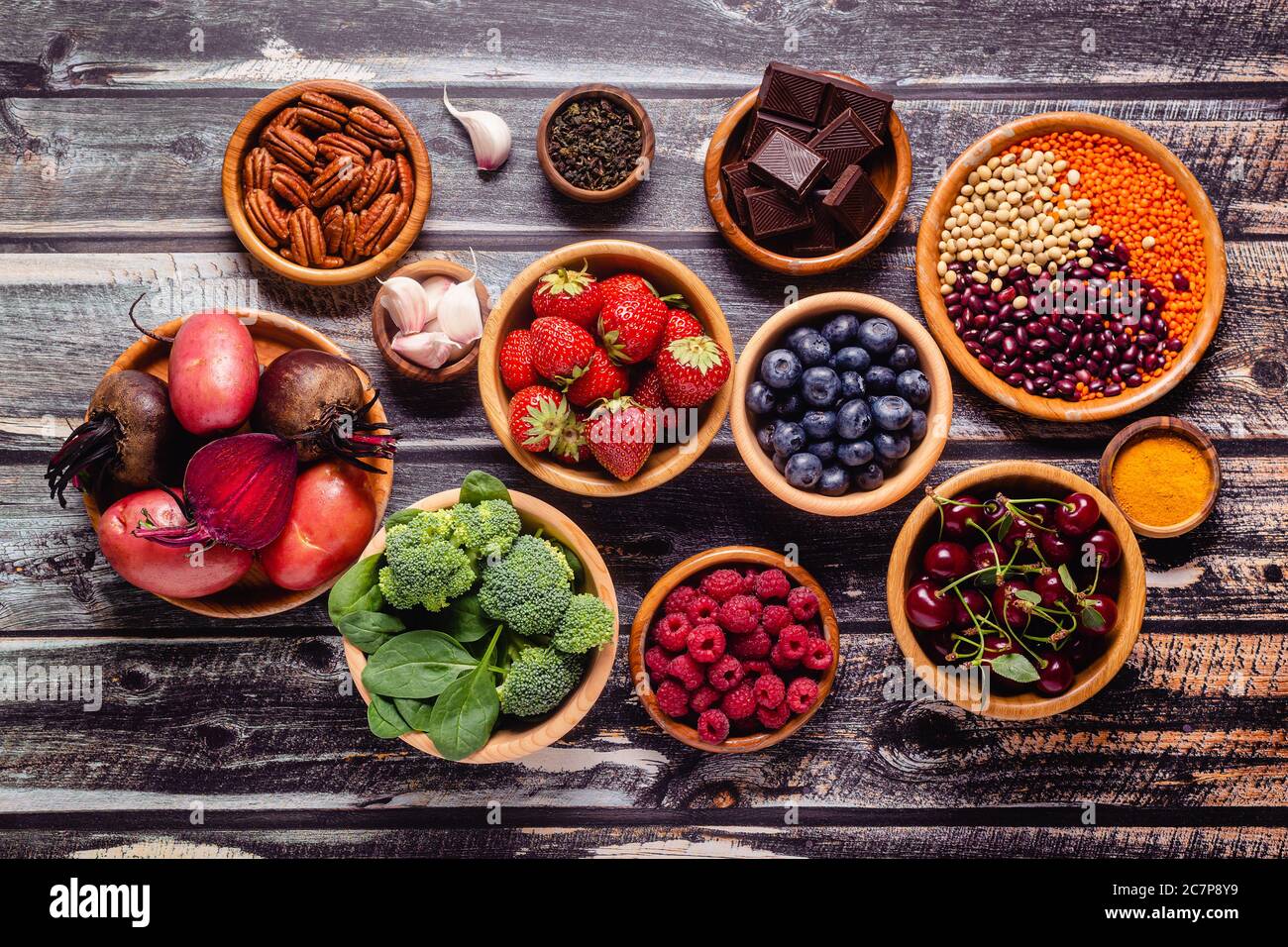 Aliments sains riches en antioxydants, vue du dessus. Banque D'Images