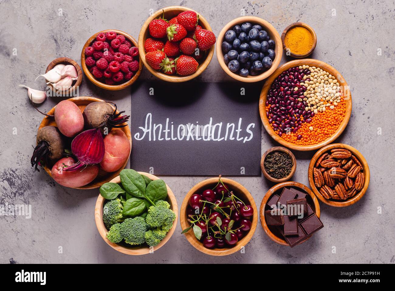 Aliments sains riches en antioxydants, vue du dessus. Banque D'Images