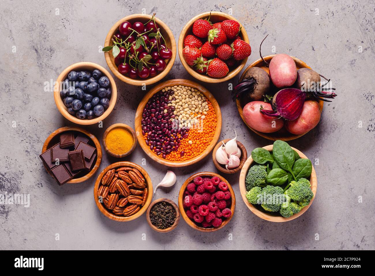 Aliments sains riches en antioxydants, vue du dessus. Banque D'Images
