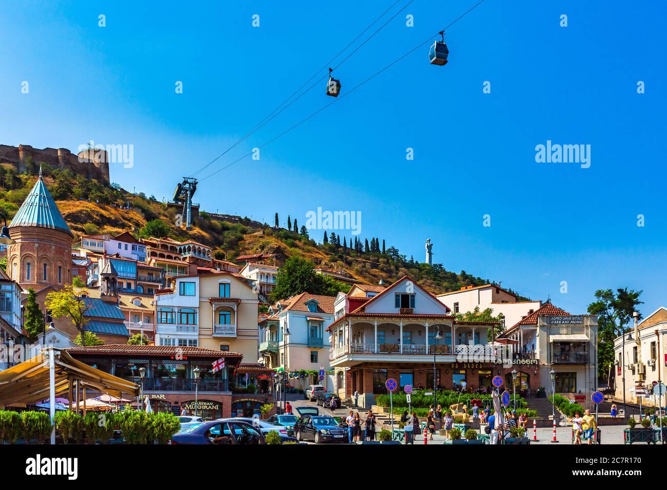 Tbilissi (Géorgie) - 25 août 2019 : paysage urbain de la vieille ville de Narikala aera Banque D'Images