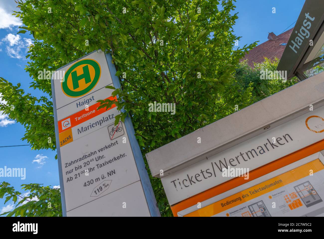 Machine à billets à la gare de Zacke Haigst, City District Haigst, capitale Stuttgart, Bade-Wurtemberg, Allemagne du Sud Banque D'Images