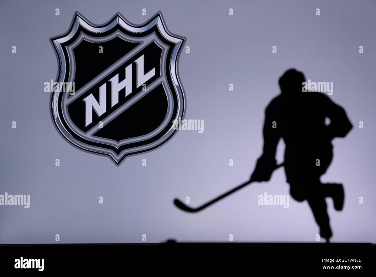TORONTO, CANADA, 17. JUILLET : photo du concept de la Ligue nationale de hockey. Silhouette du joueur de hockey professionnel de la LNH Banque D'Images