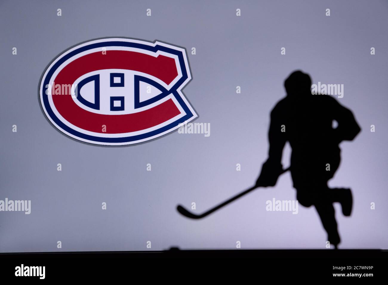 TORONTO, CANADA, 17. JUILLET : photo du concept des Canadiens de Montréal. Silhouette d'un joueur professionnel de hockey de la LNH Banque D'Images