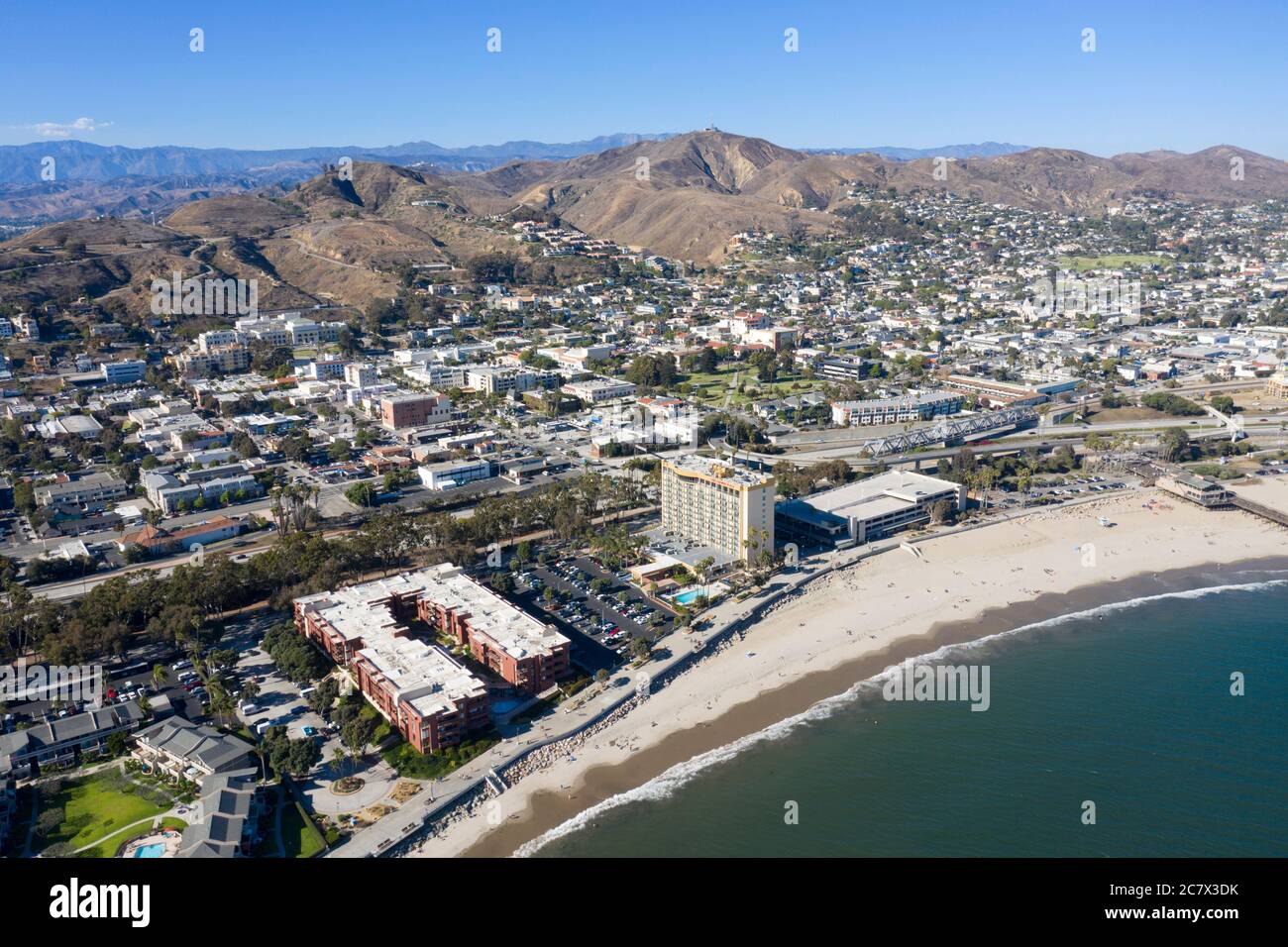 Vue aérienne sur la plage de Ventura, Californie Banque D'Images