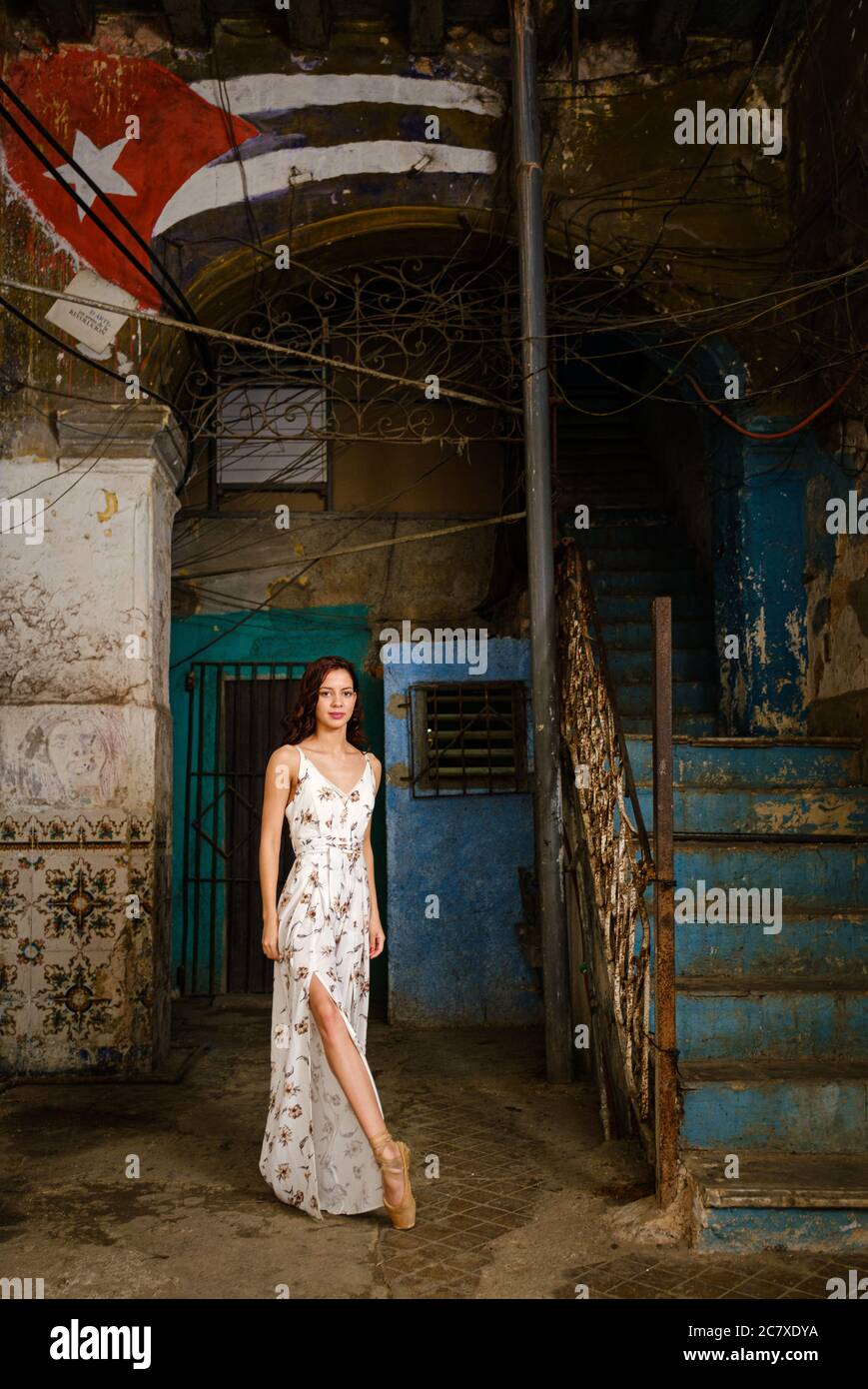 LA HAVANE, CUBA - VERS JANVIER 2020 : portrait de ballerine à la Havane. Banque D'Images