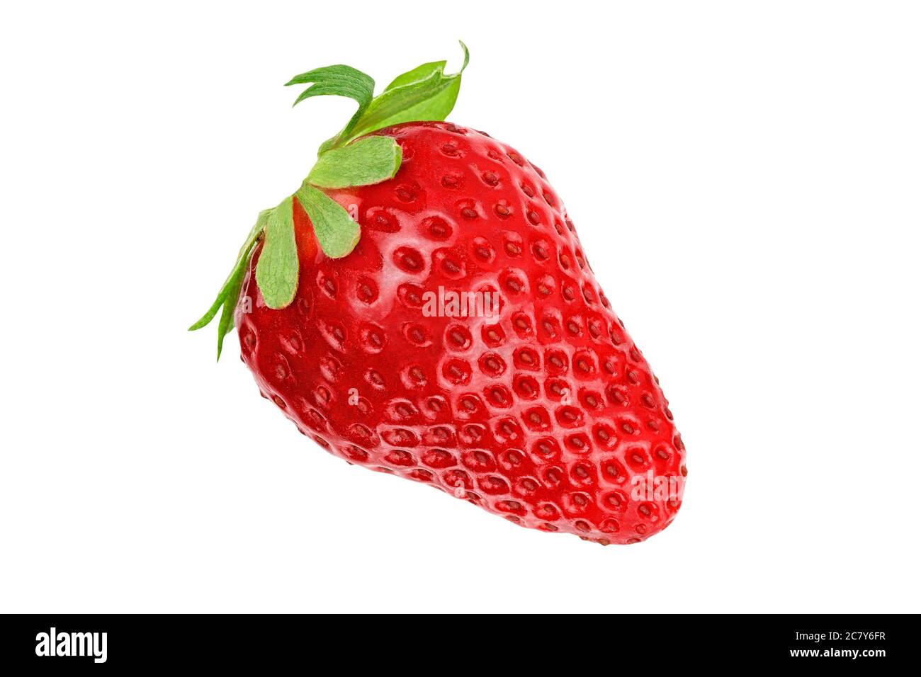 Fraise fraîche mûre isolée sur fond blanc. Photo de studio de baies avec passe-cheveux. Fruits entiers. Banque D'Images