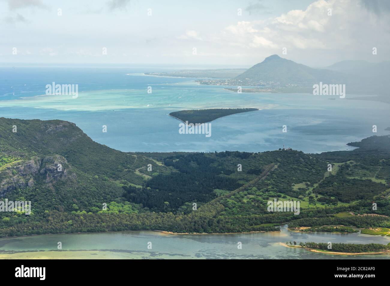 Vue aérienne de la péninsule du Morne Brabant. Paysage de l'île Maurice Banque D'Images